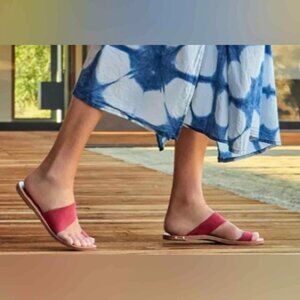 Beek Finch Leather Pink Toe Ring Sandal 9